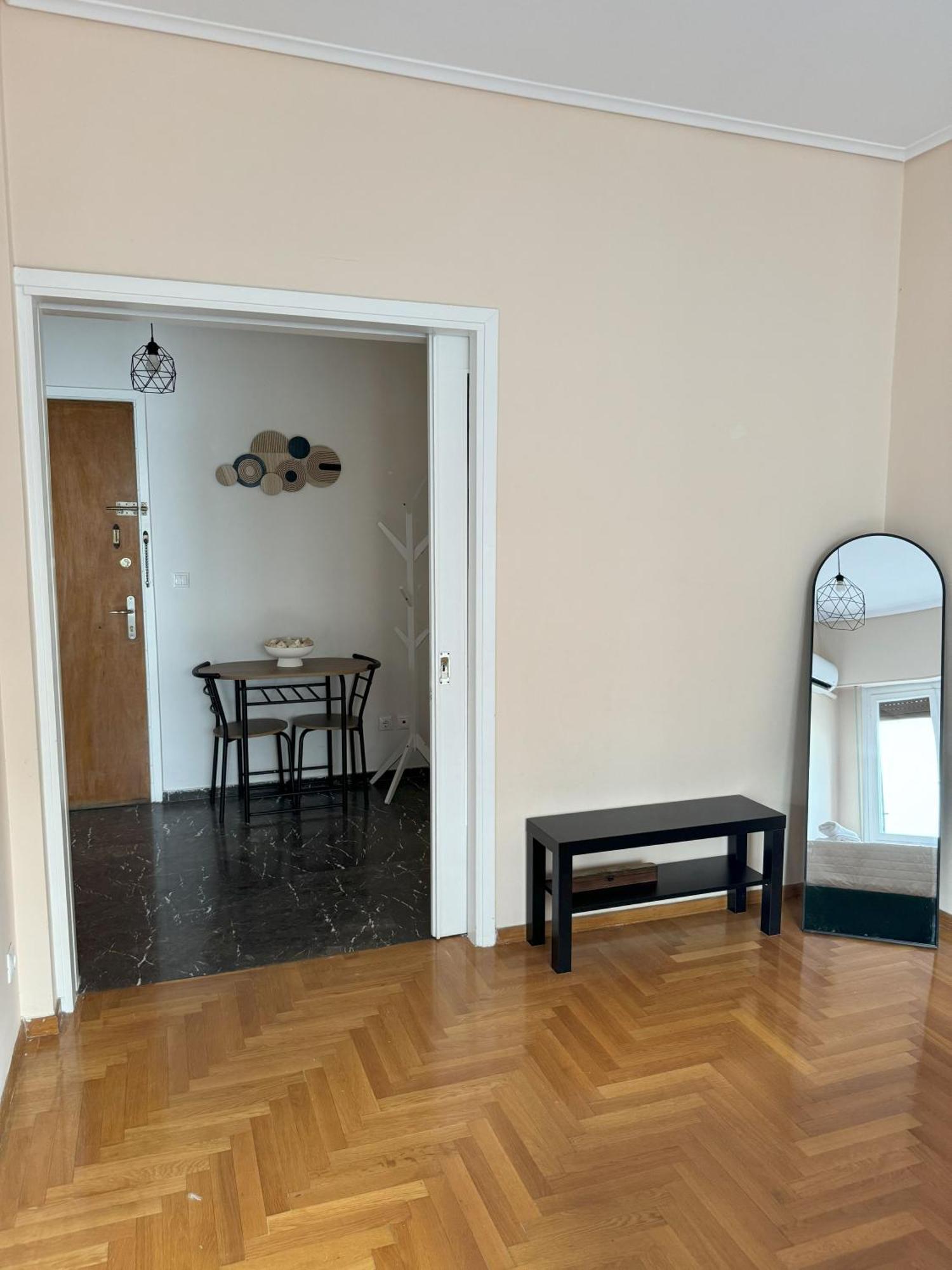 Modern Acropolis Apartment *